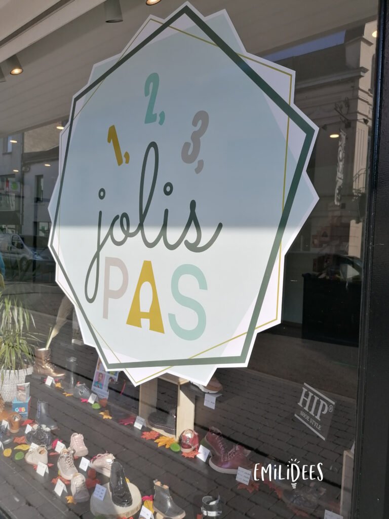 1,2,3, jolis pas_Logo vitrine